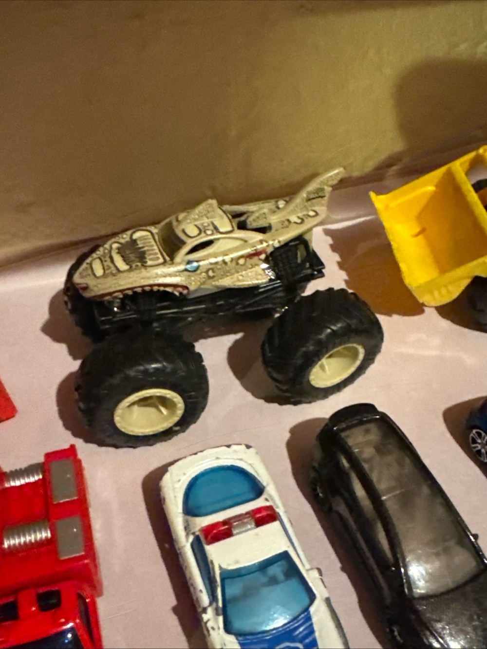 Assorted Kids Toy Cars - Multi-Color Vehicle Collection - Picture 13 of 16